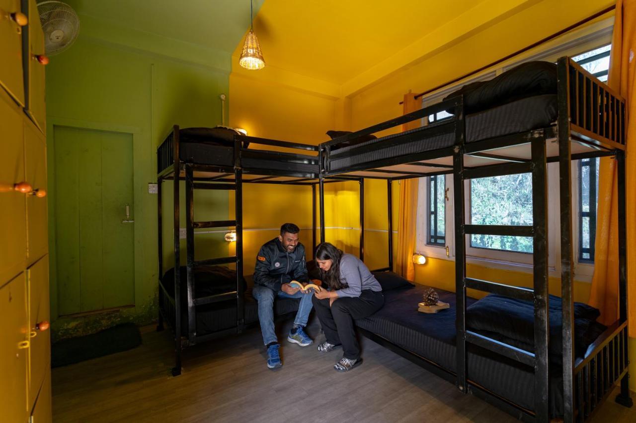 Jungle Hostel By Whoopers カソル エクステリア 写真